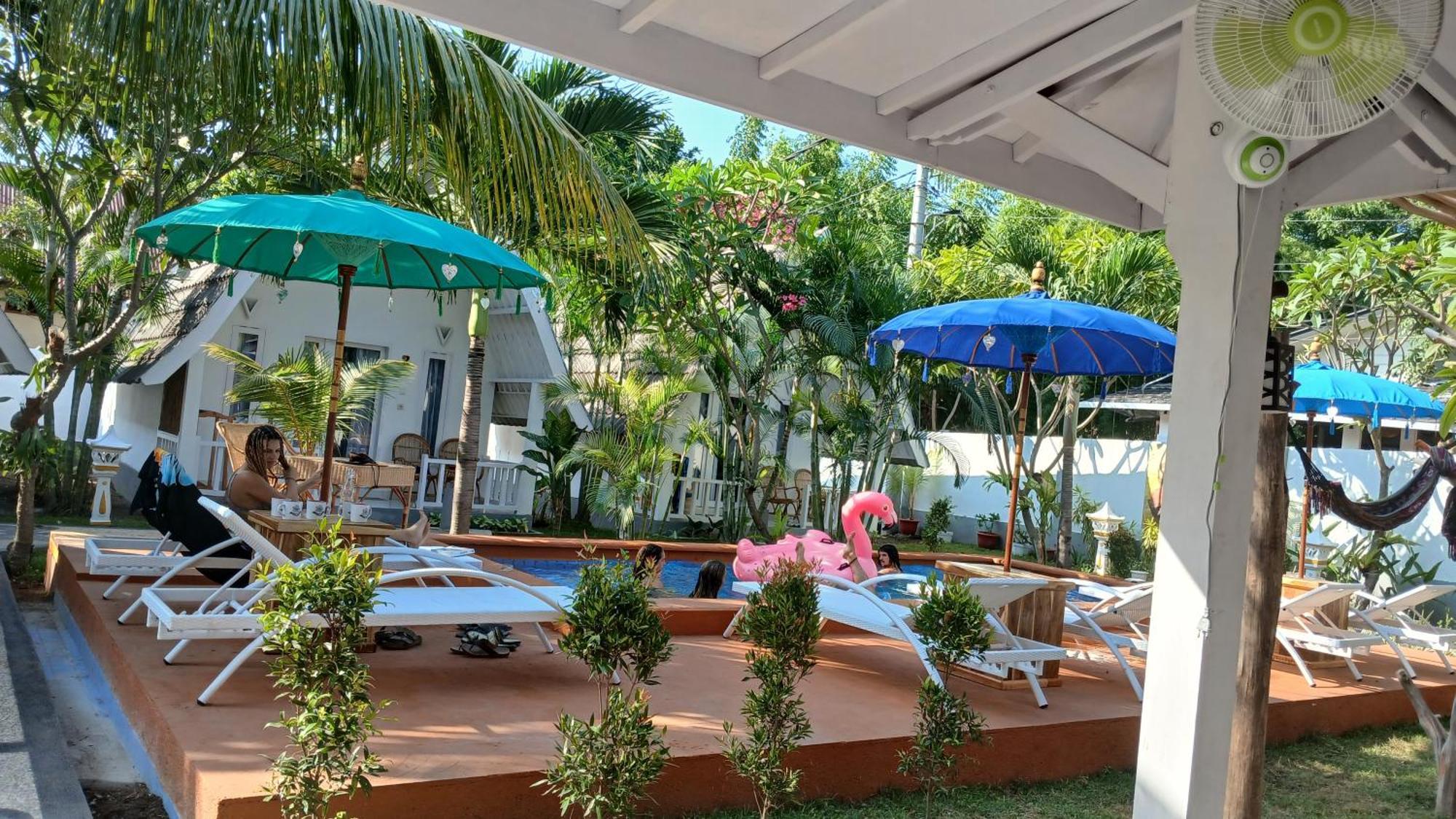 New Balengku Dua Hotel - Adults Only Гили Еър Екстериор снимка