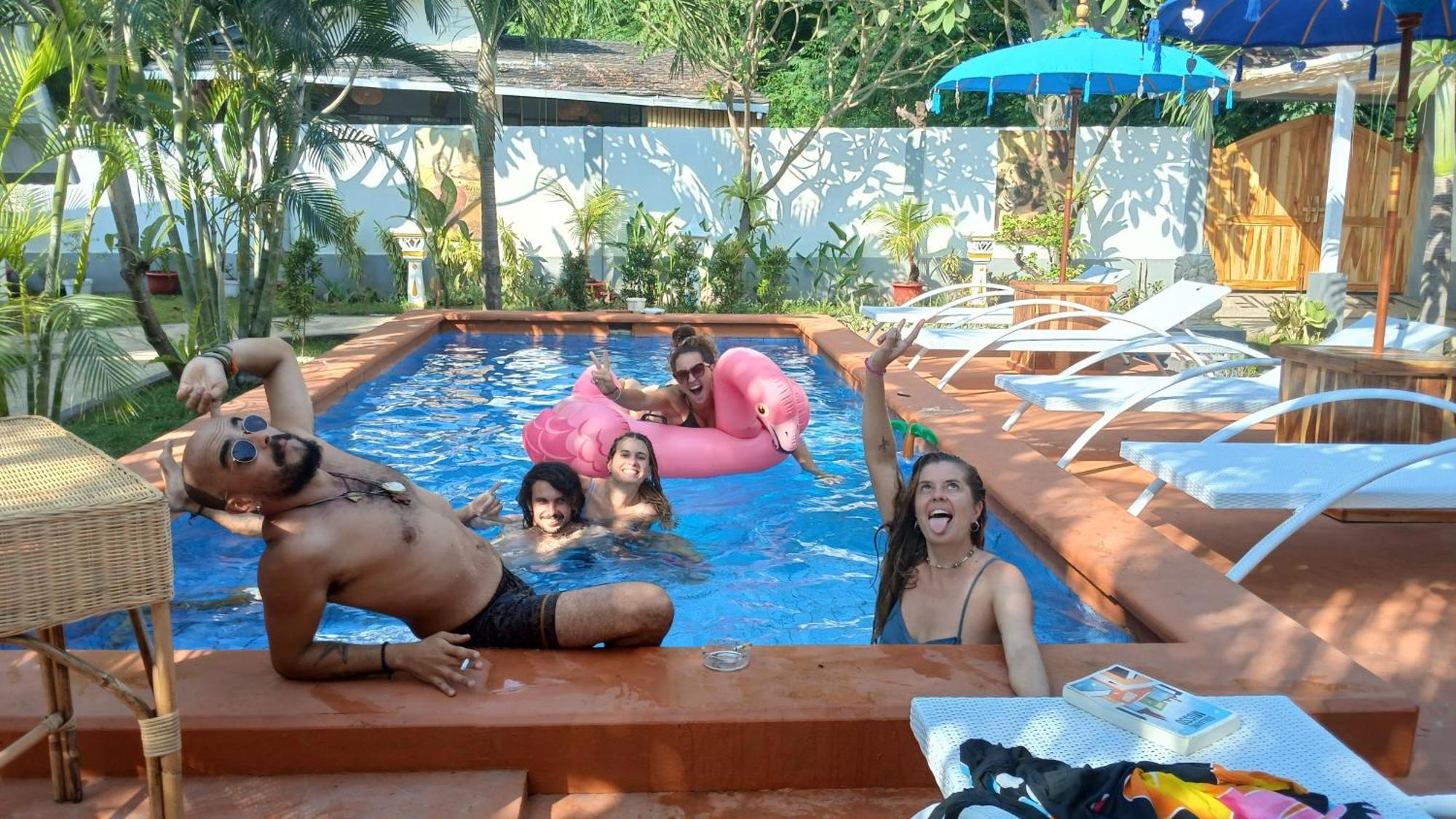 New Balengku Dua Hotel - Adults Only Гили Еър Екстериор снимка